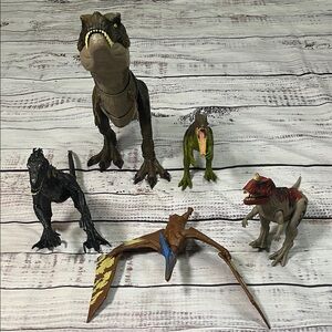 Jurassic Park/World Dinosaur Figure Lot of 5